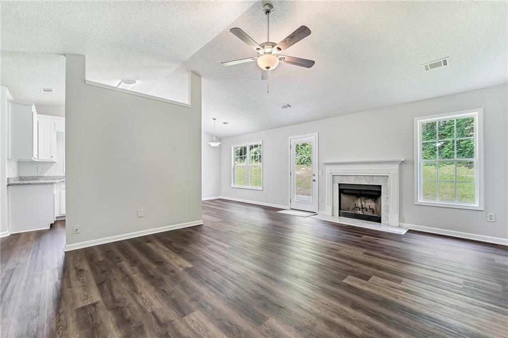 460 Valley Trace