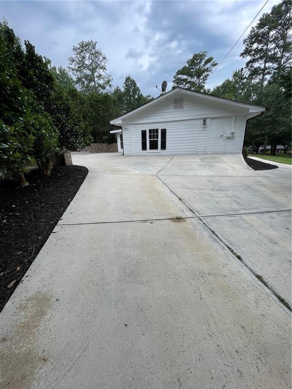 479 Creek View Drive