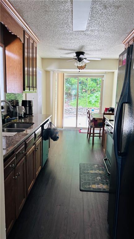 1672 Greyleaf Lane
