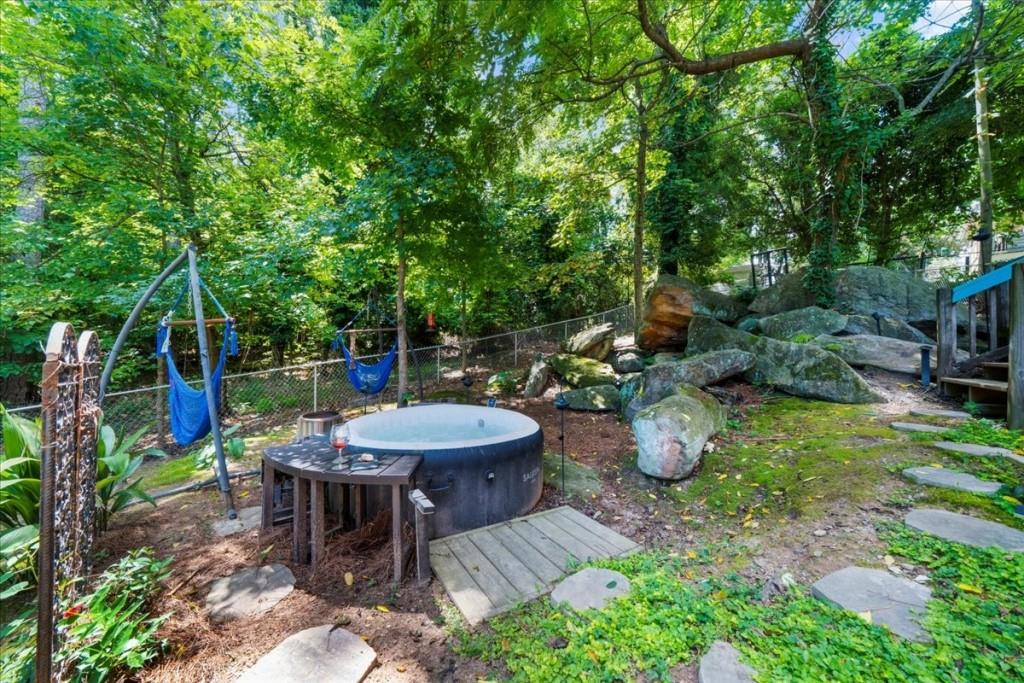 5851 Dolvin Lane
