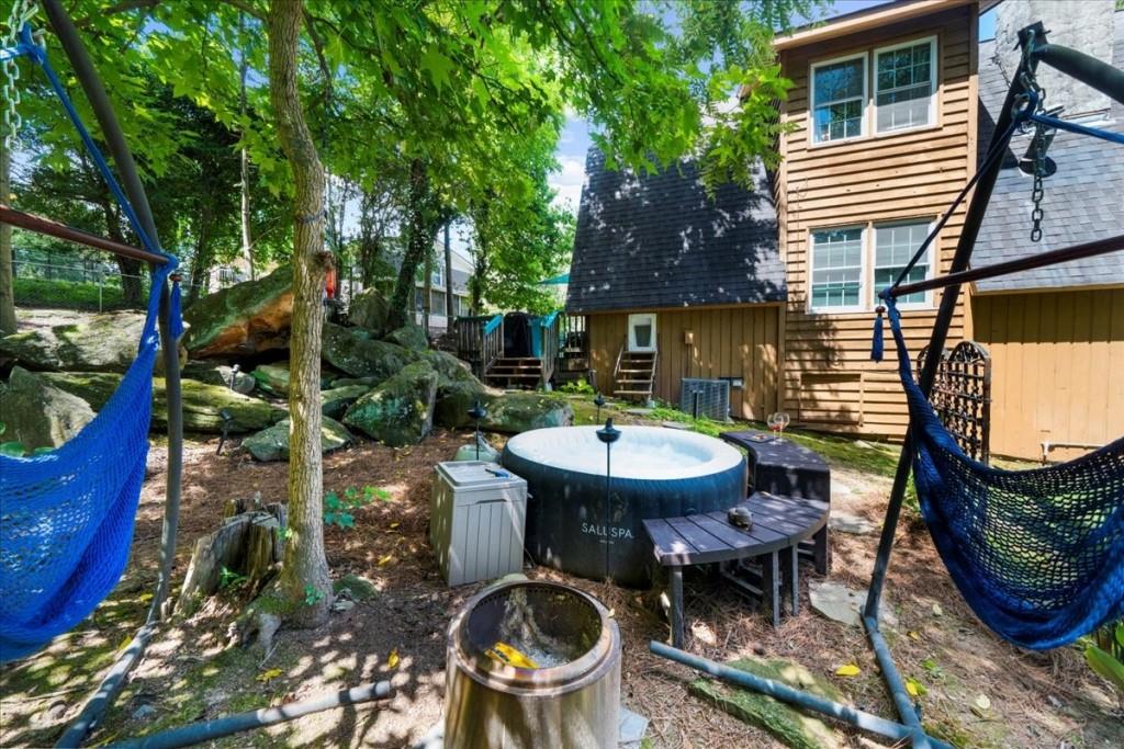 5851 Dolvin Lane