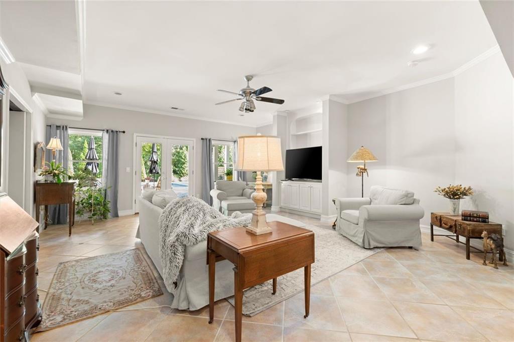 12185 Meadows Lane