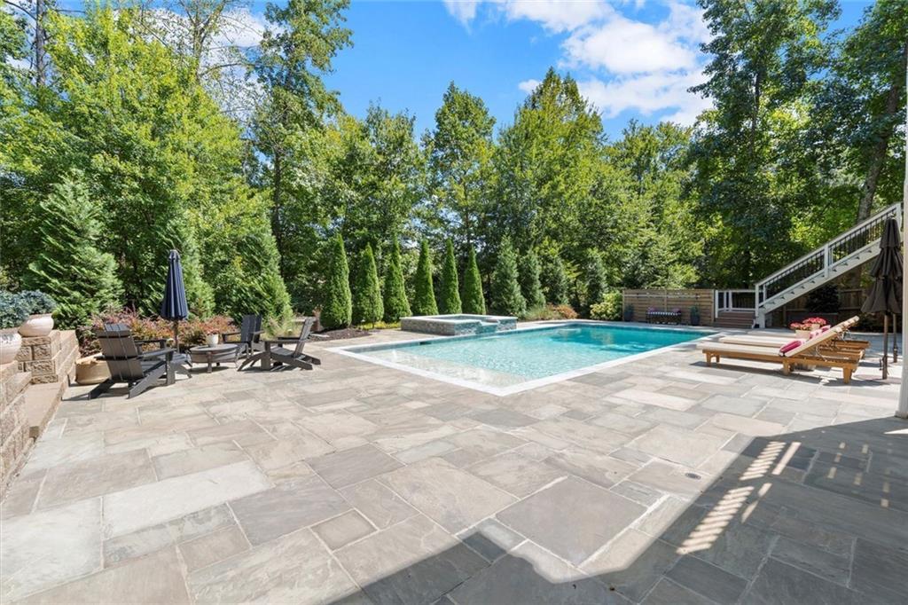 12185 Meadows Lane