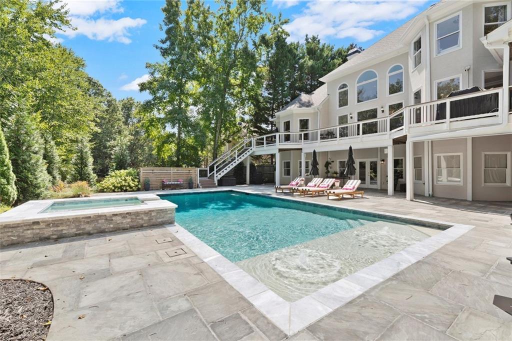 12185 Meadows Lane