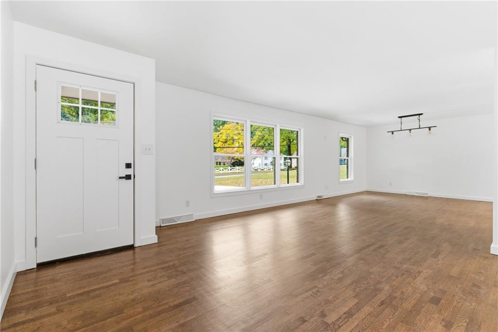 393 Chicopee Drive NE