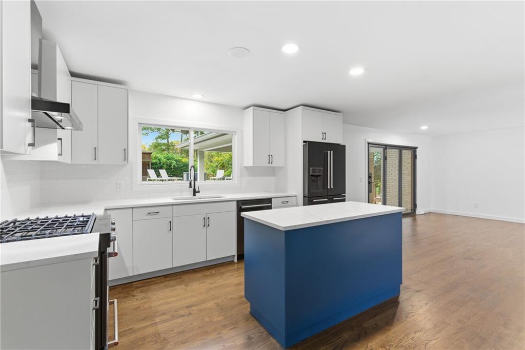 393 Chicopee Drive NE