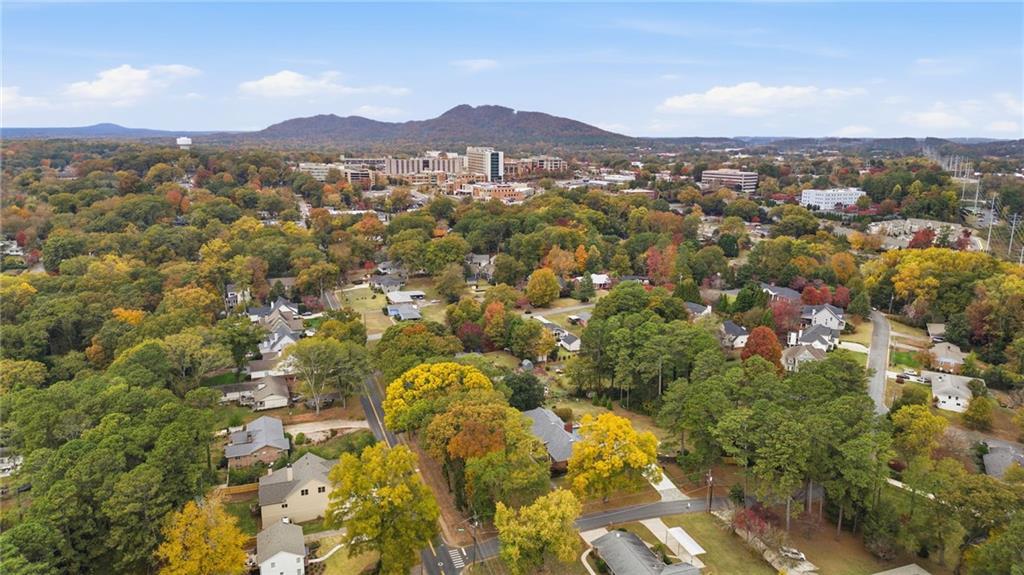 393 Chicopee Drive NE