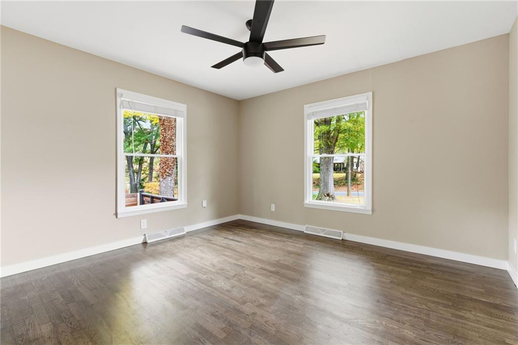 393 Chicopee Drive NE