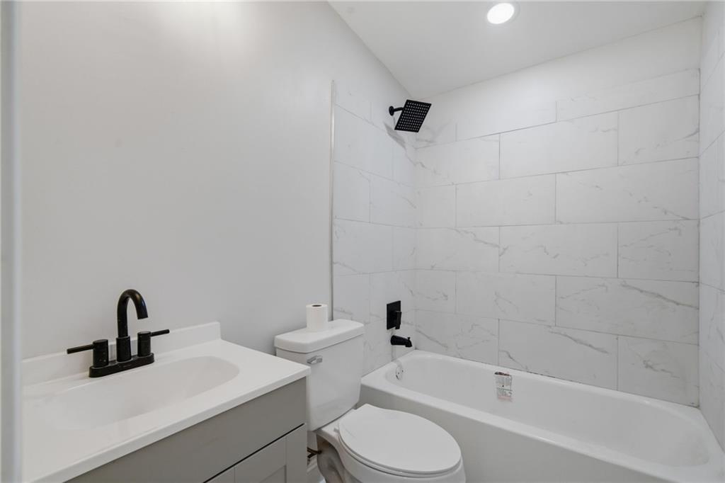 2909 Cambridge Drive SW