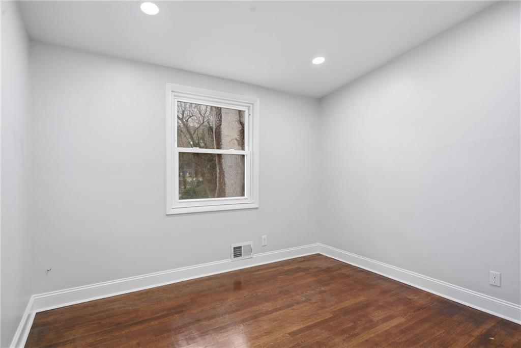 2909 Cambridge Drive SW