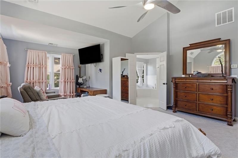 1075 S Bethany Creek Drive