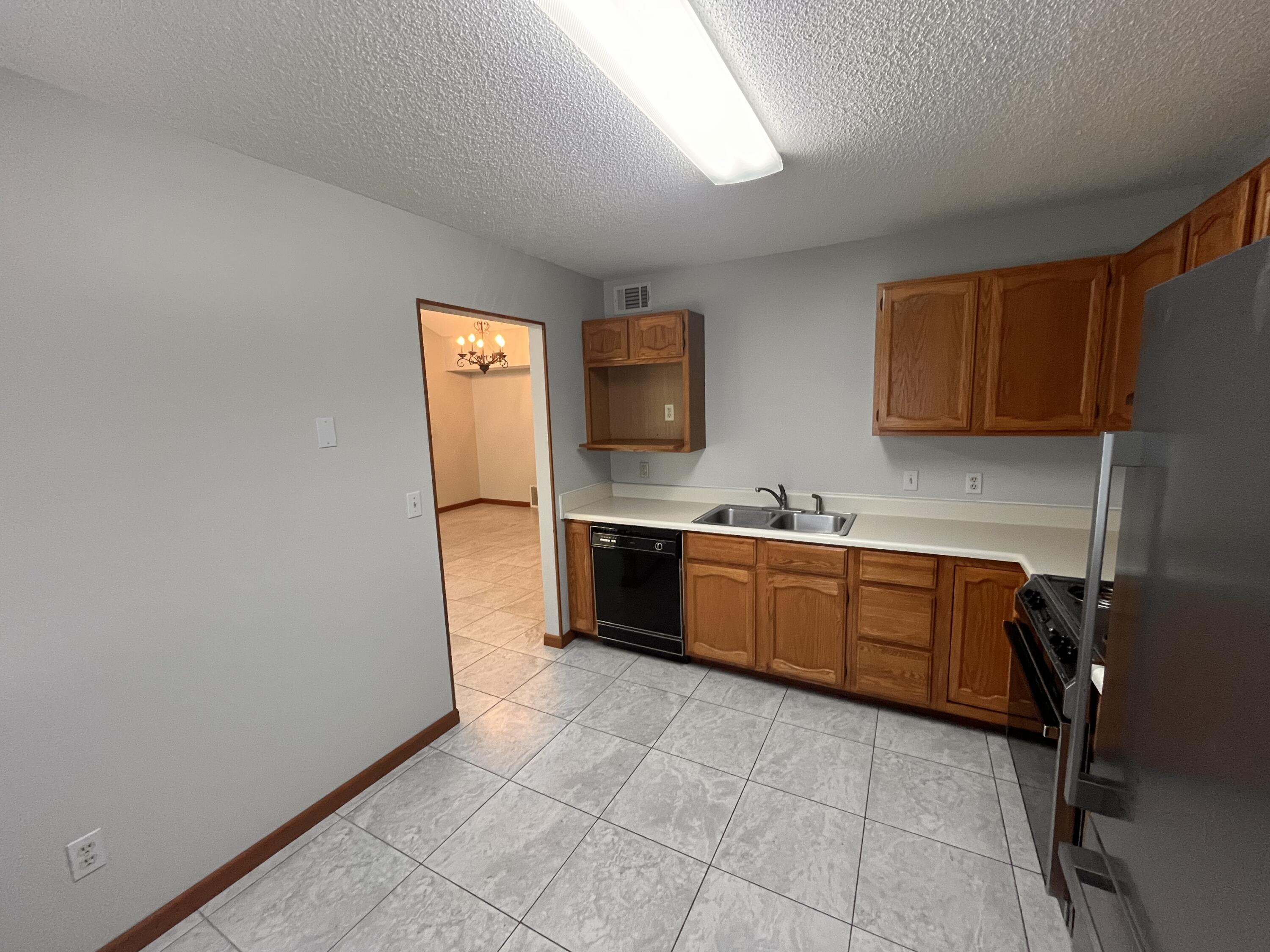 2904 Alpine Place
