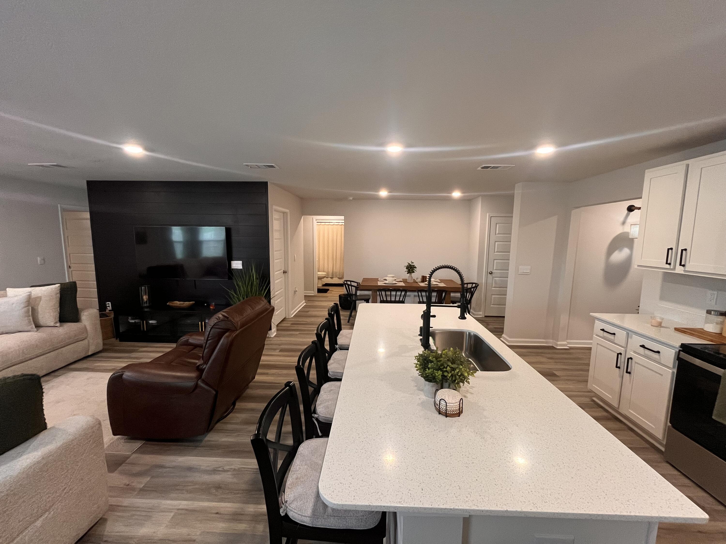 4616 Naval Court