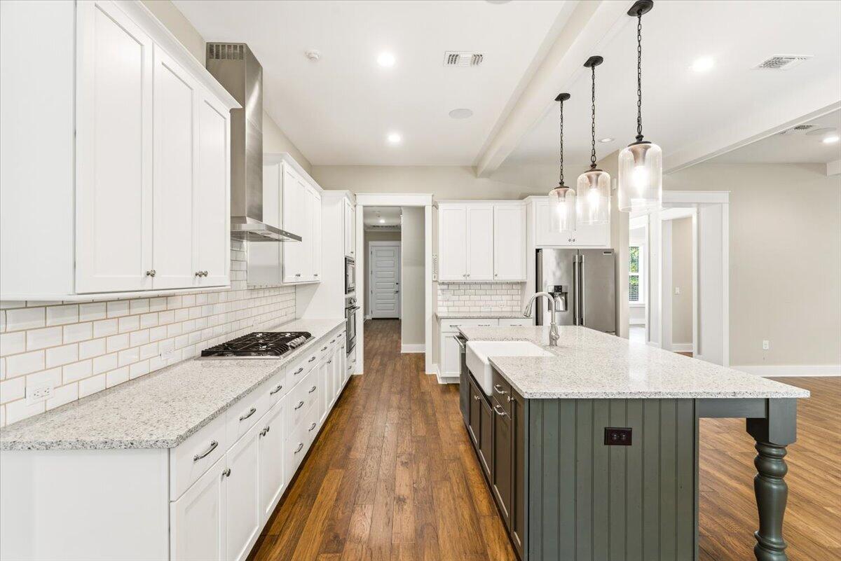 4404 Colleen Cove