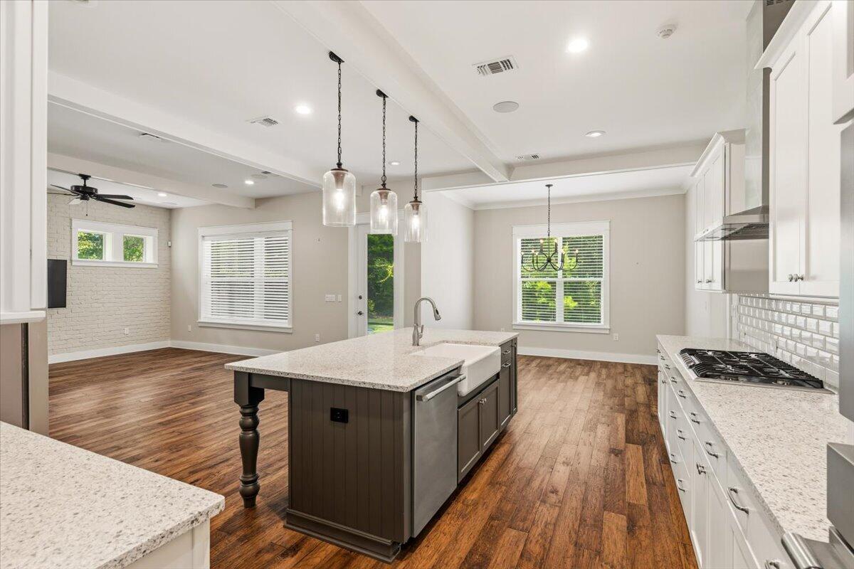 4404 Colleen Cove