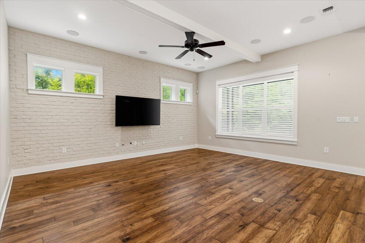 4404 Colleen Cove