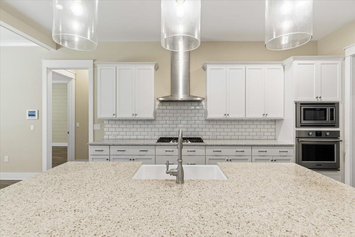 4404 Colleen Cove