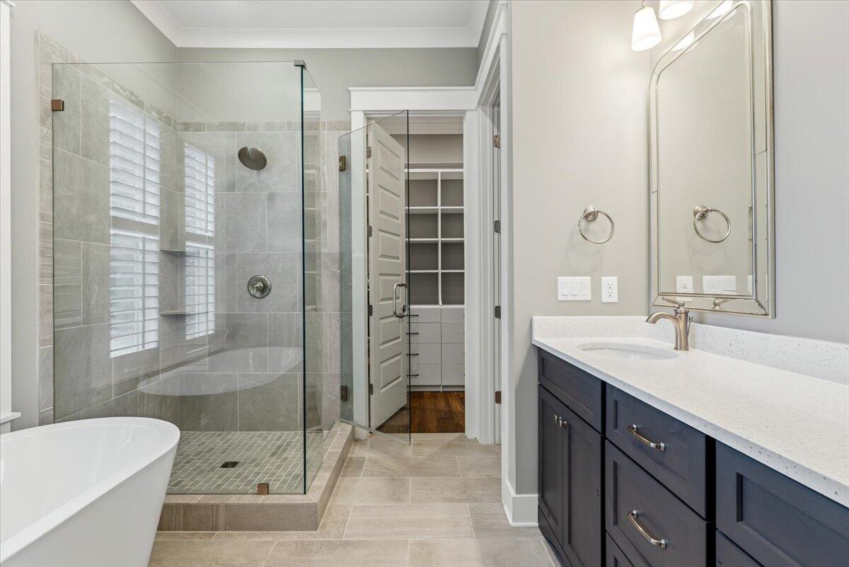 4404 Colleen Cove