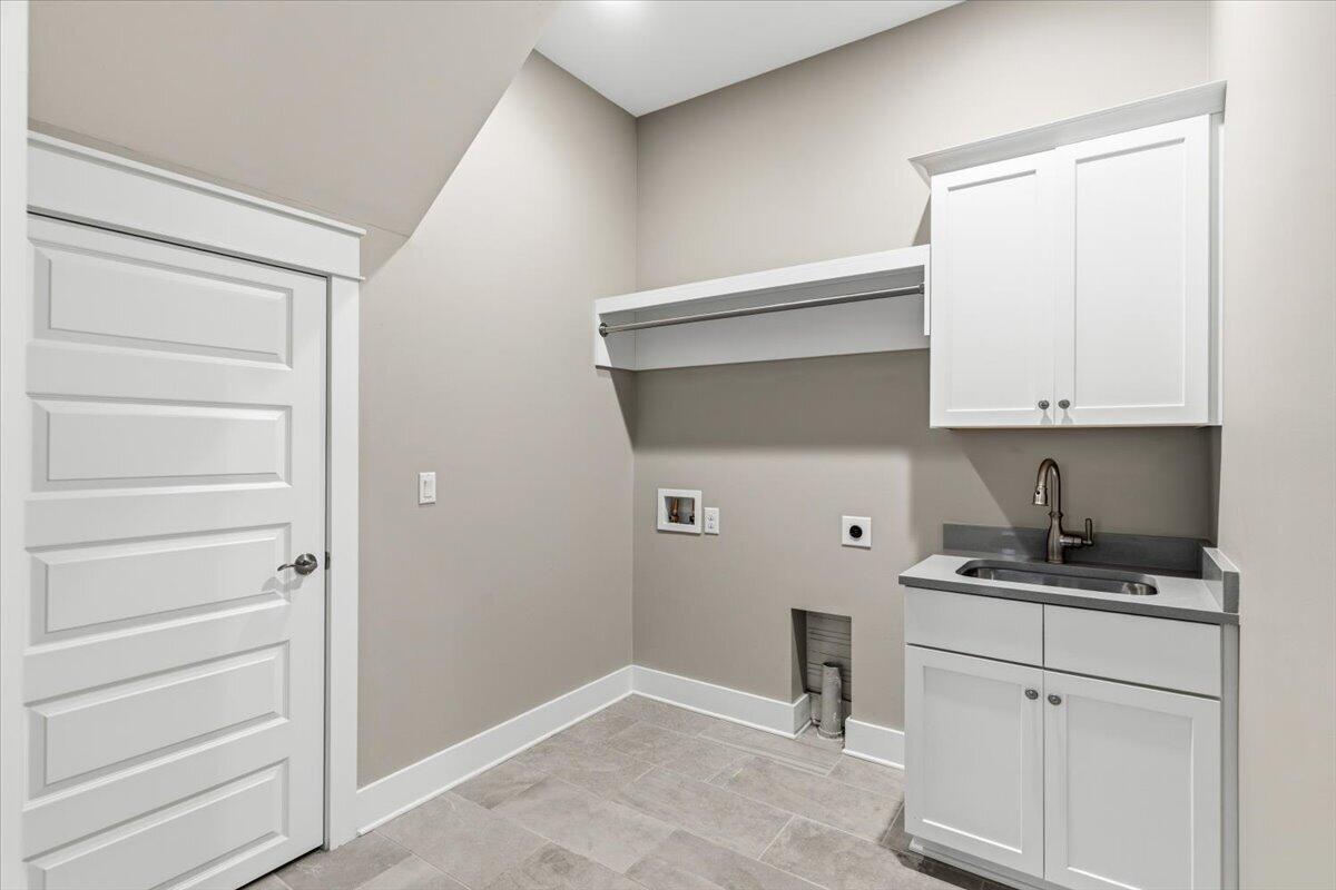 4404 Colleen Cove