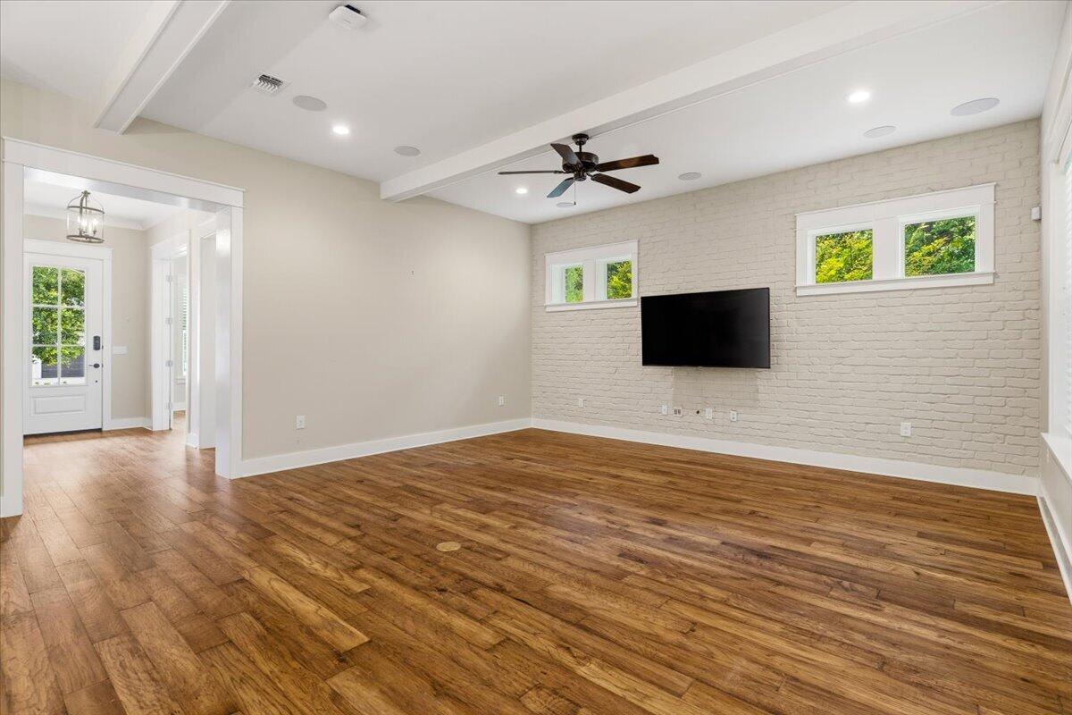 4404 Colleen Cove