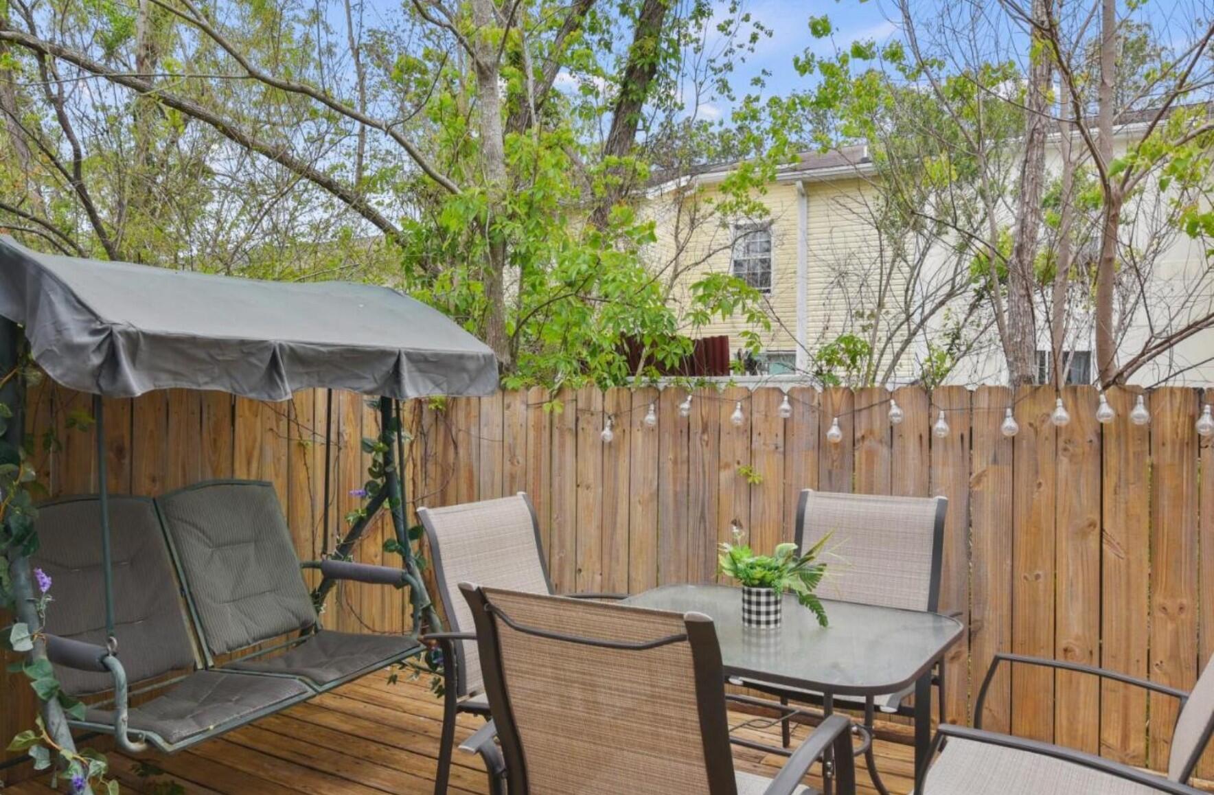 1801 Pointed Leaf Lane
