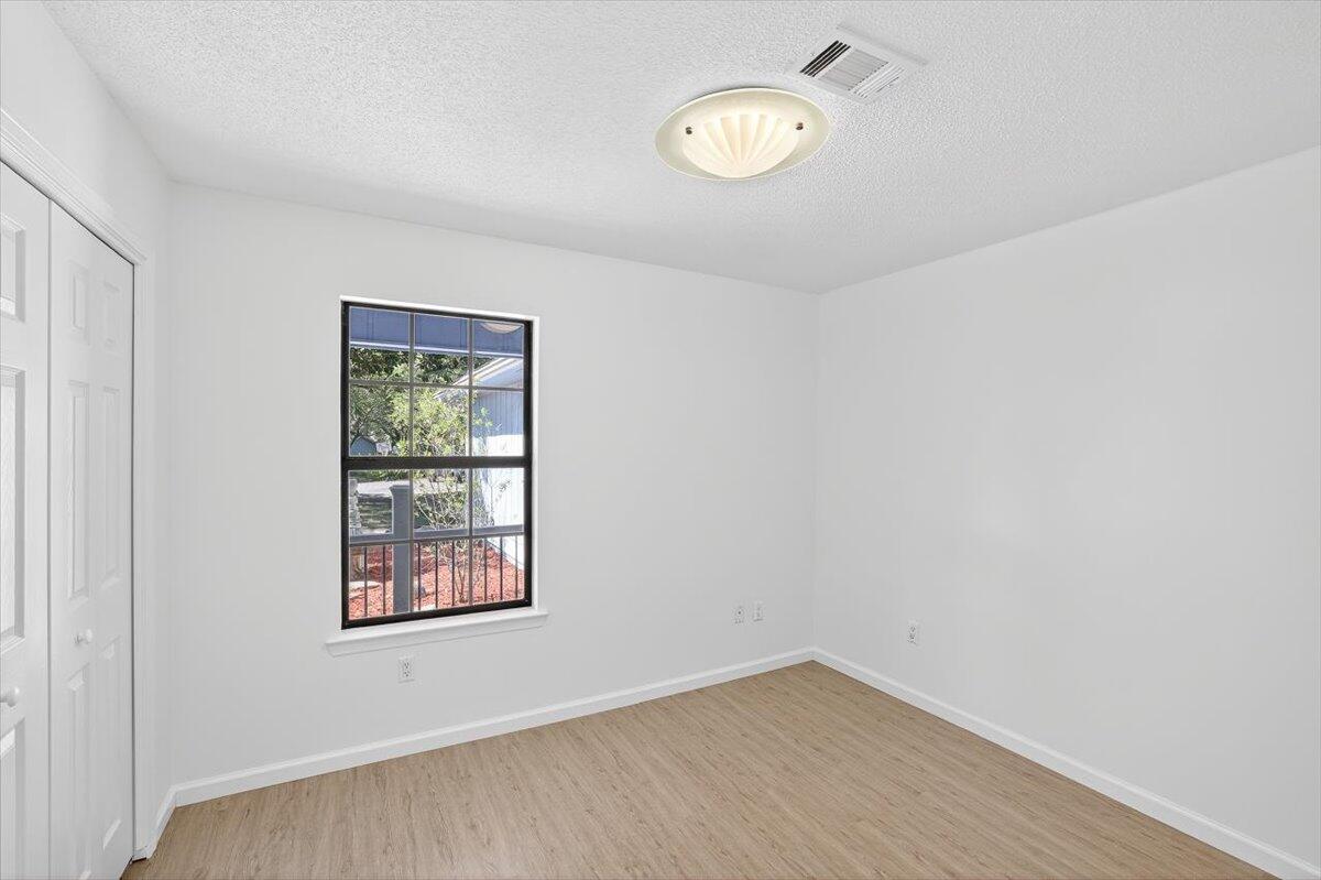 12 Corbin Court