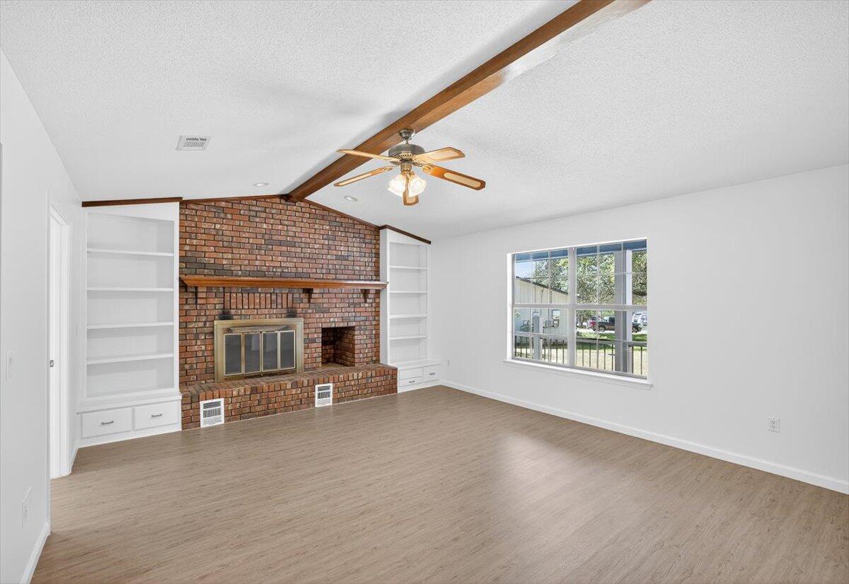 12 Corbin Court