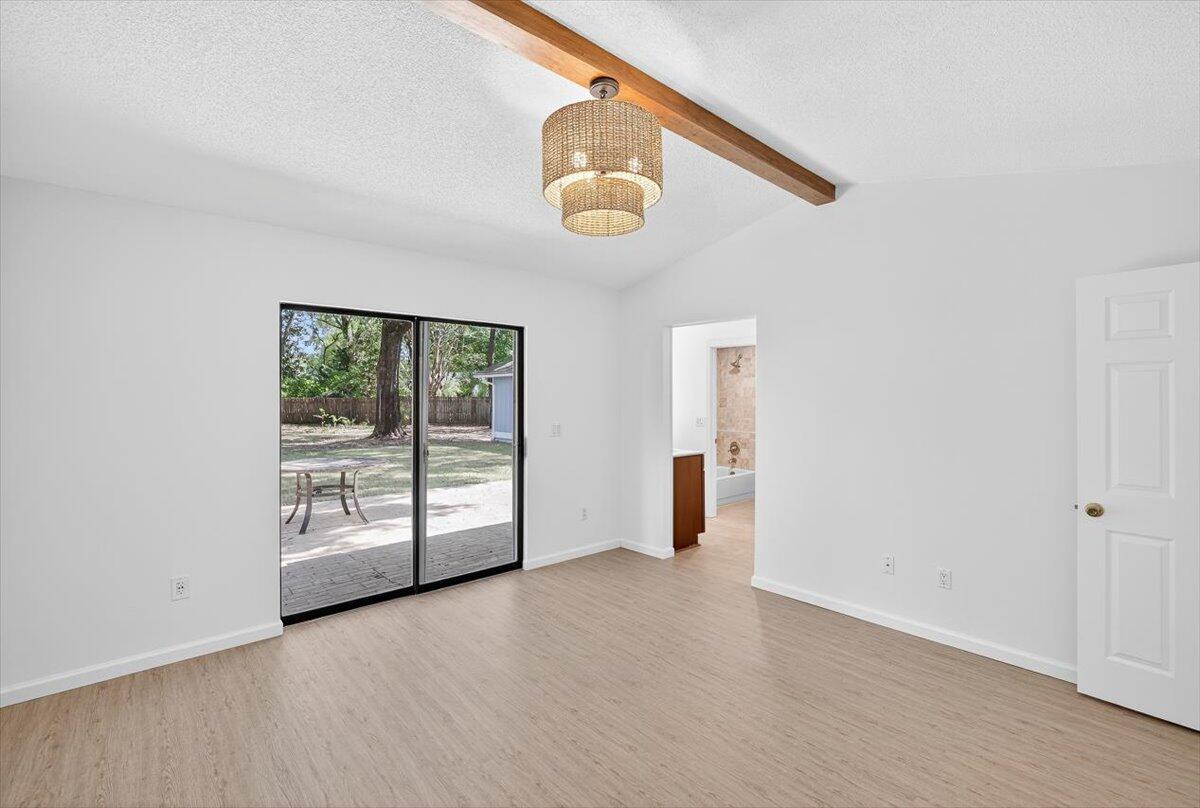 12 Corbin Court