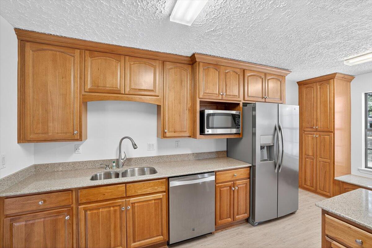 12 Corbin Court