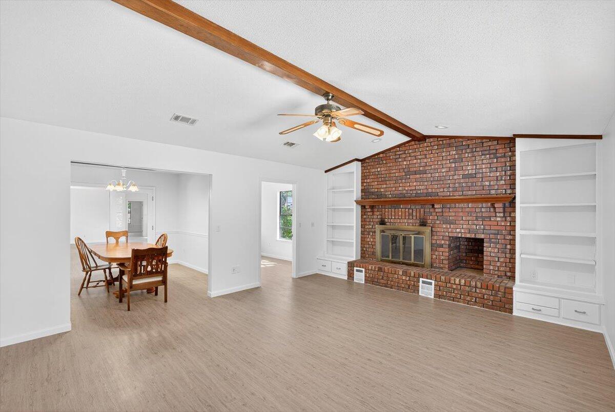 12 Corbin Court