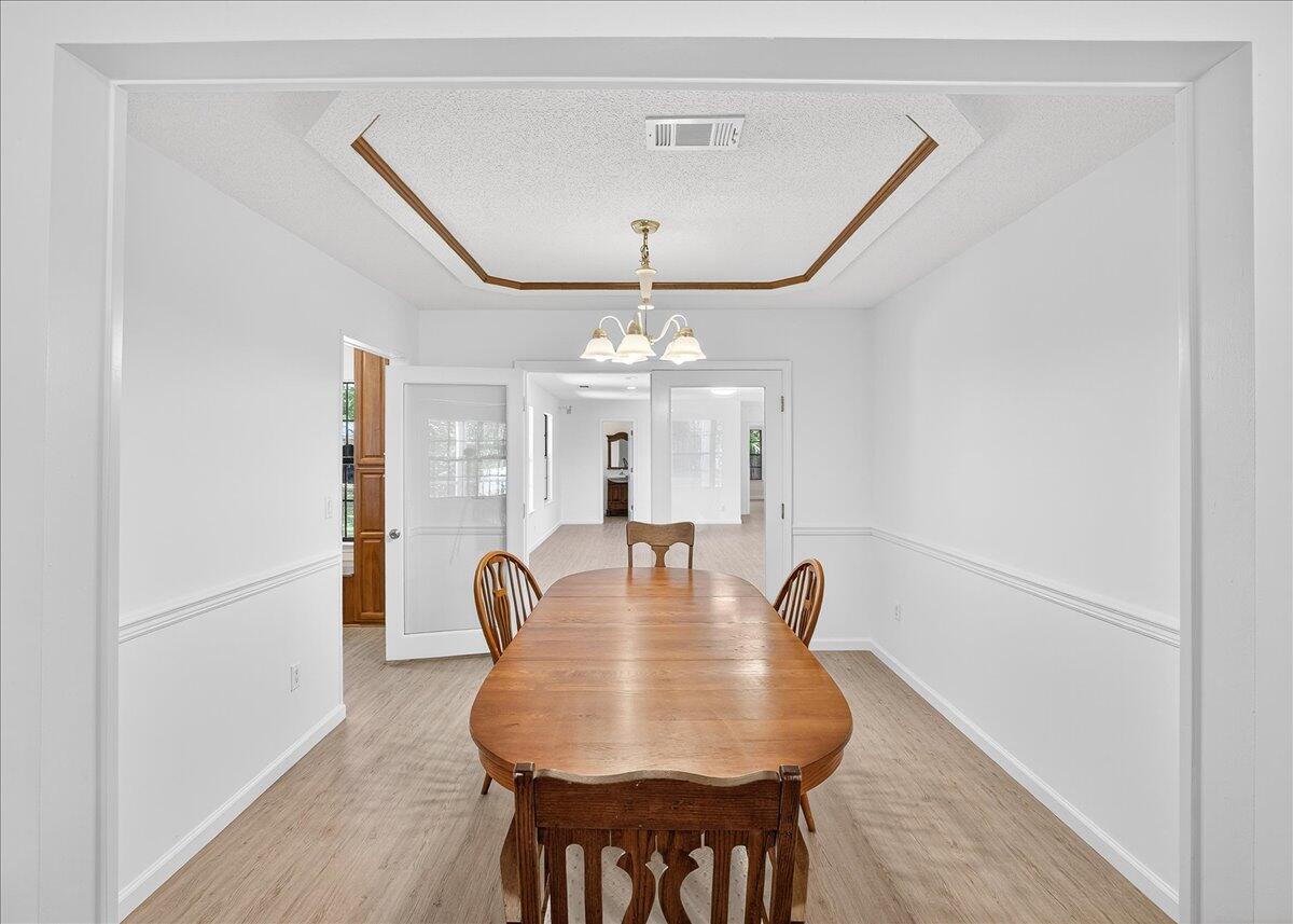 12 Corbin Court