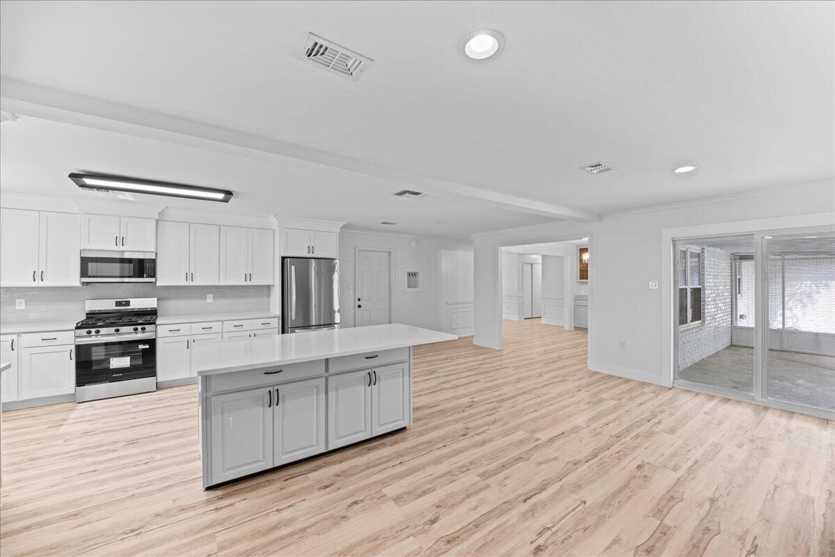 603 NE Golf Course Drive