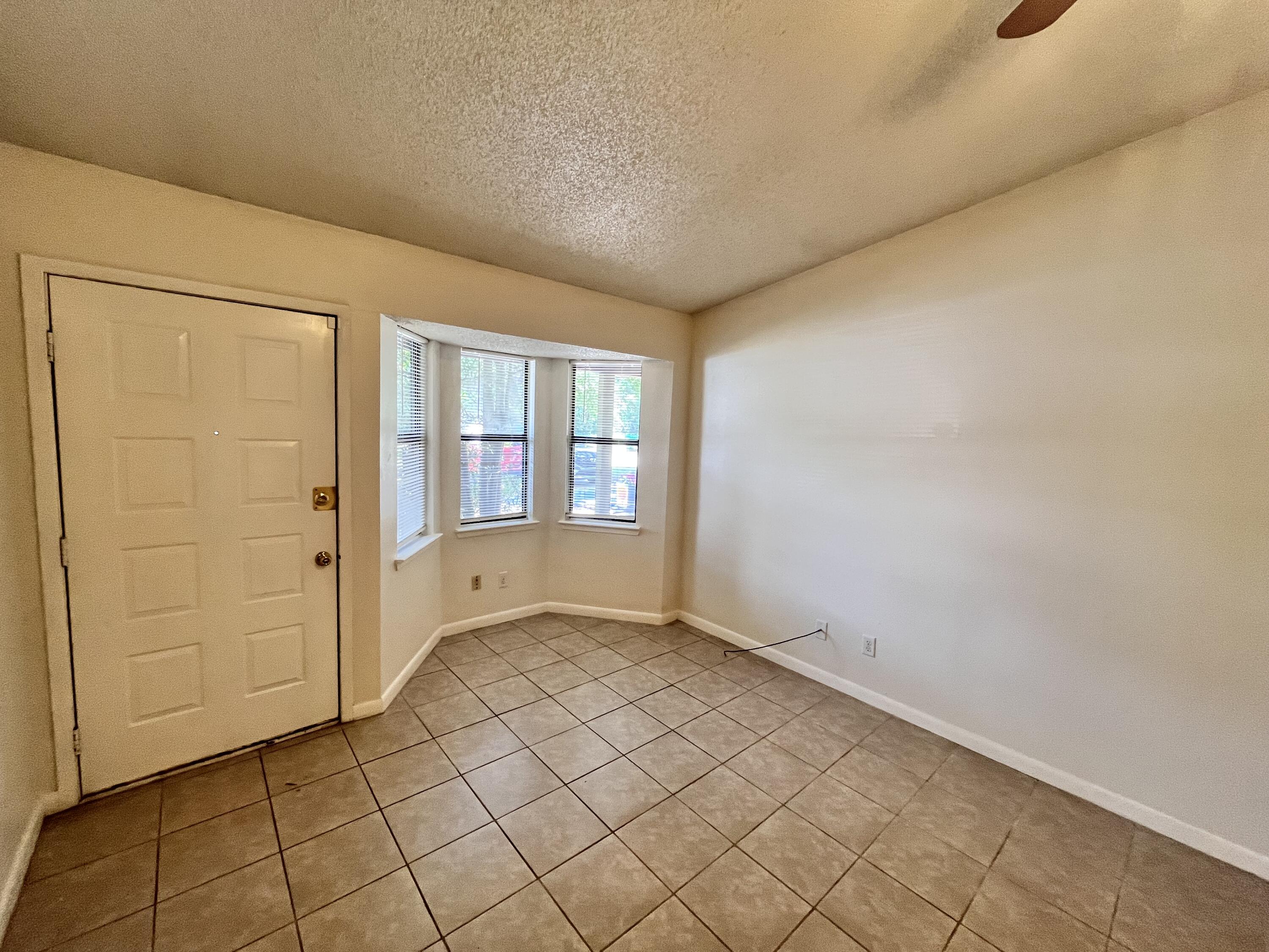 92 2Nd Avenue, UNIT B