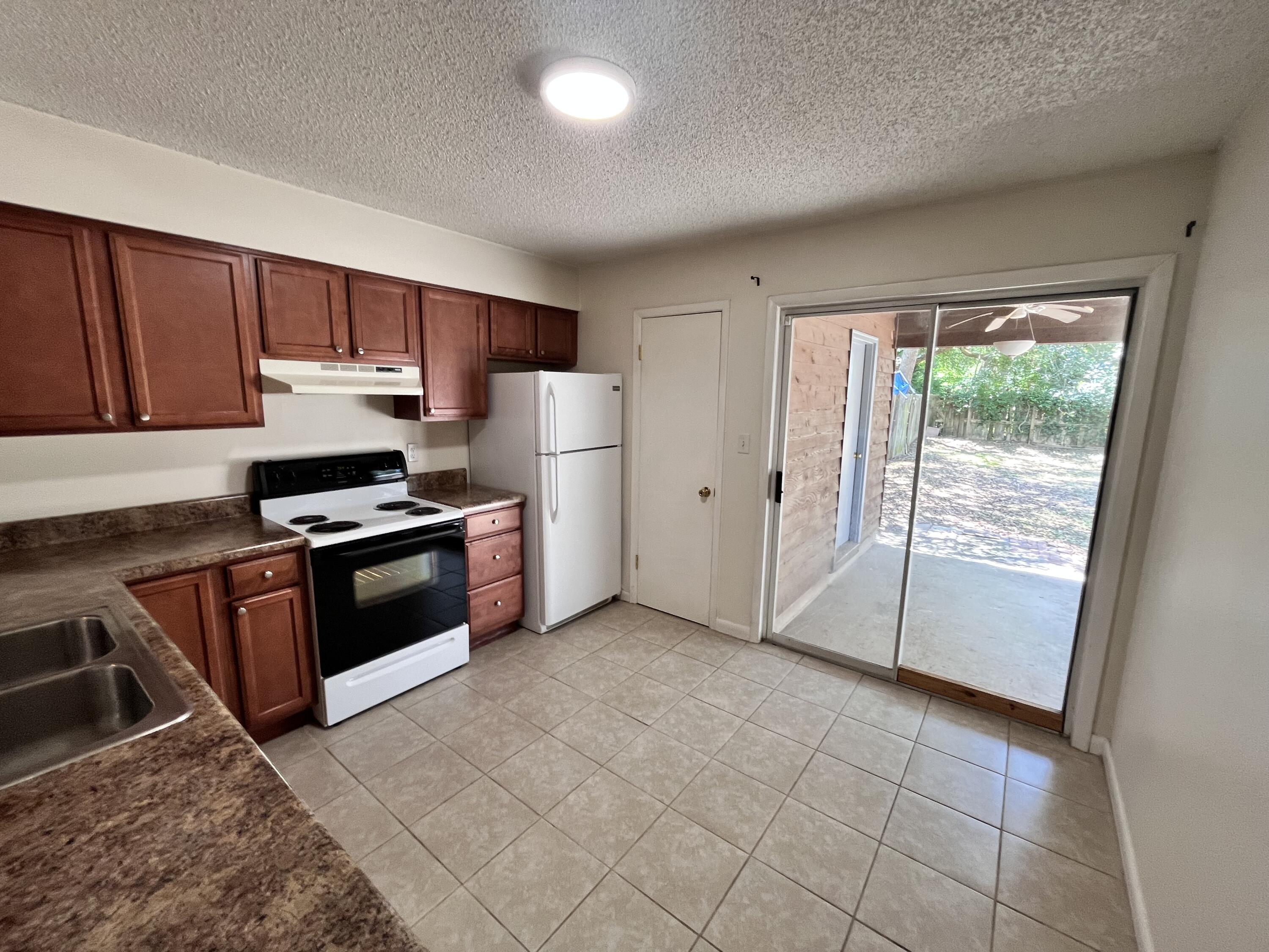 92 2Nd Avenue, UNIT B