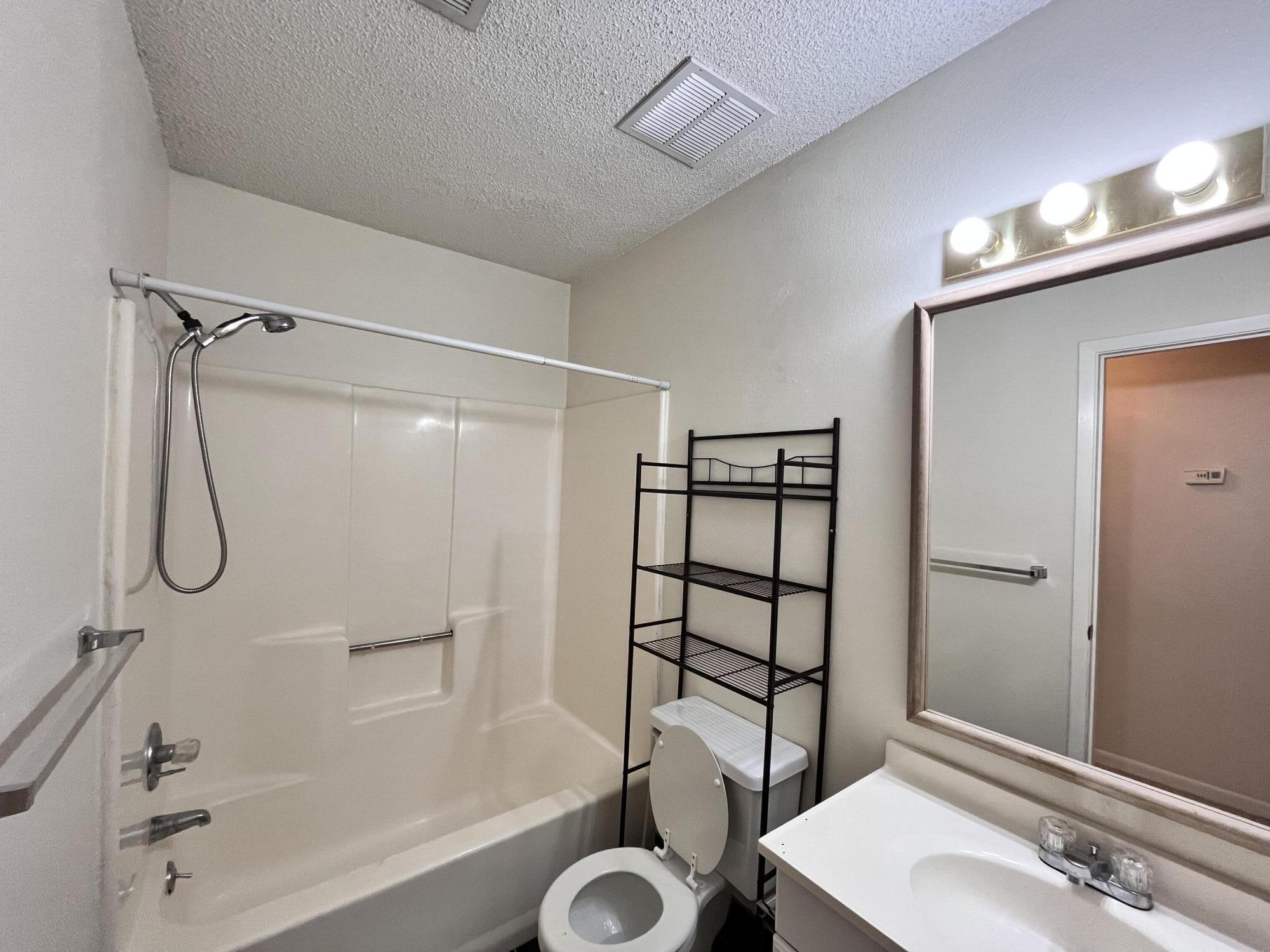 92 2Nd Avenue, UNIT B