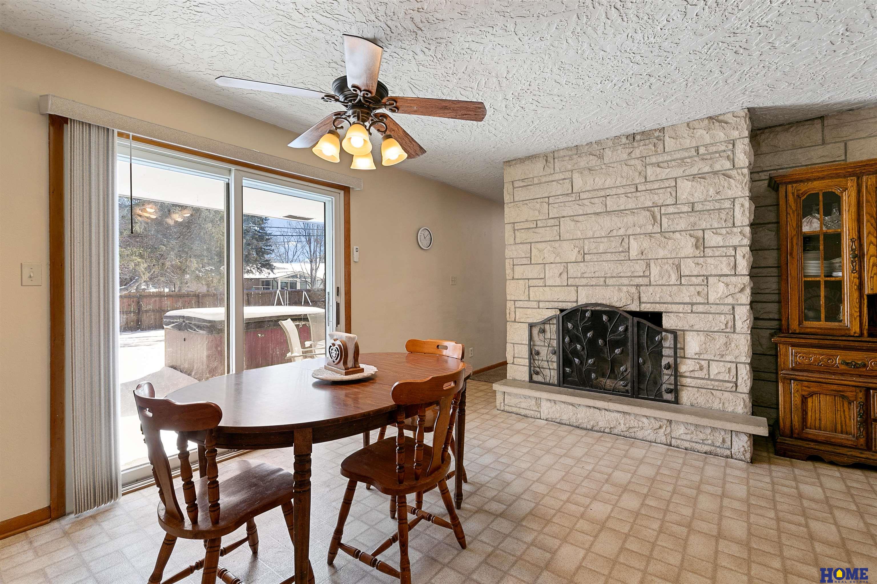 1246 N 6th Street