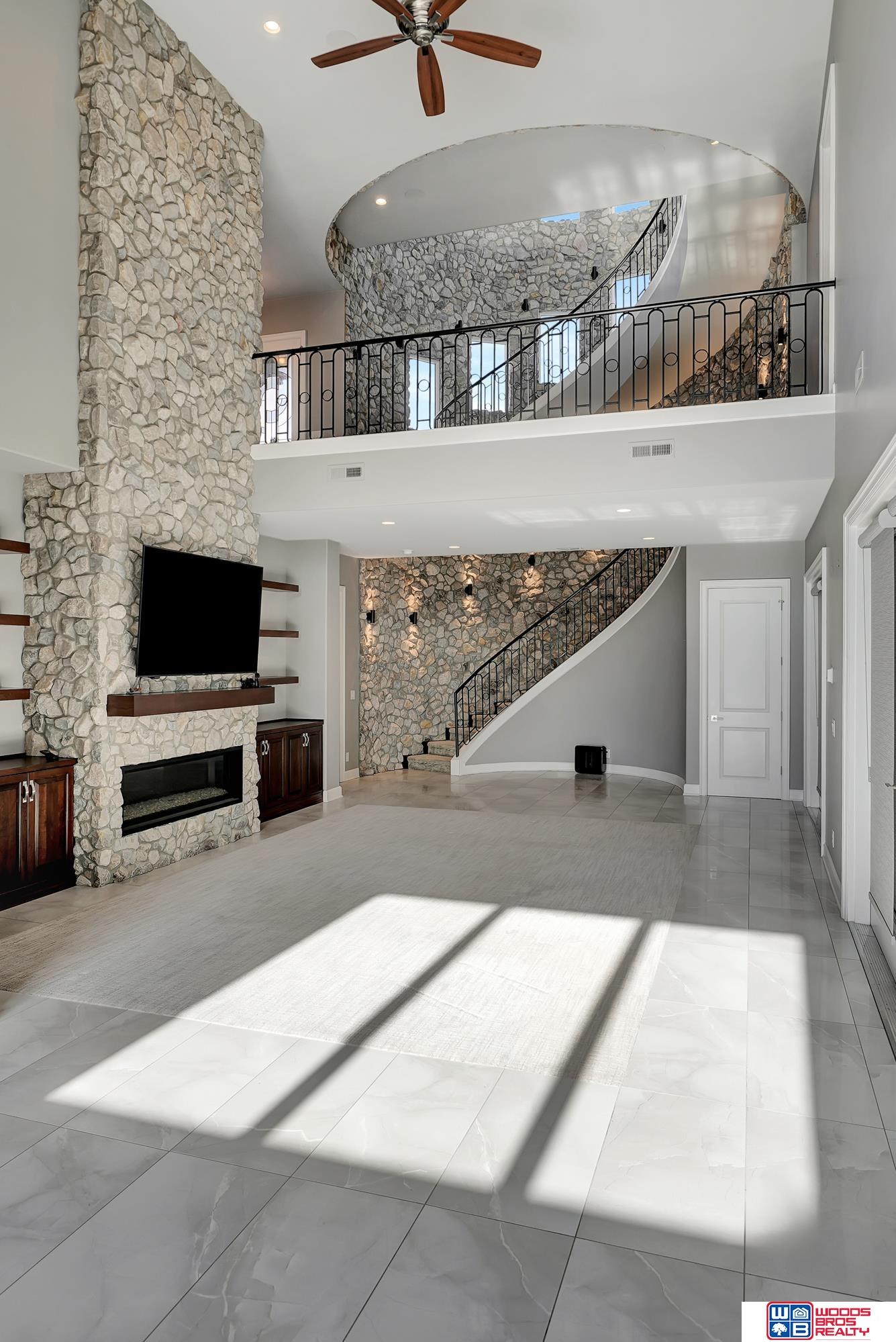 626 Red Tail Lane