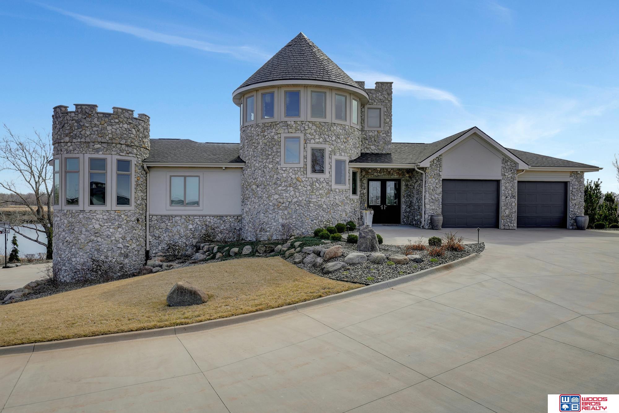 626 Red Tail Lane