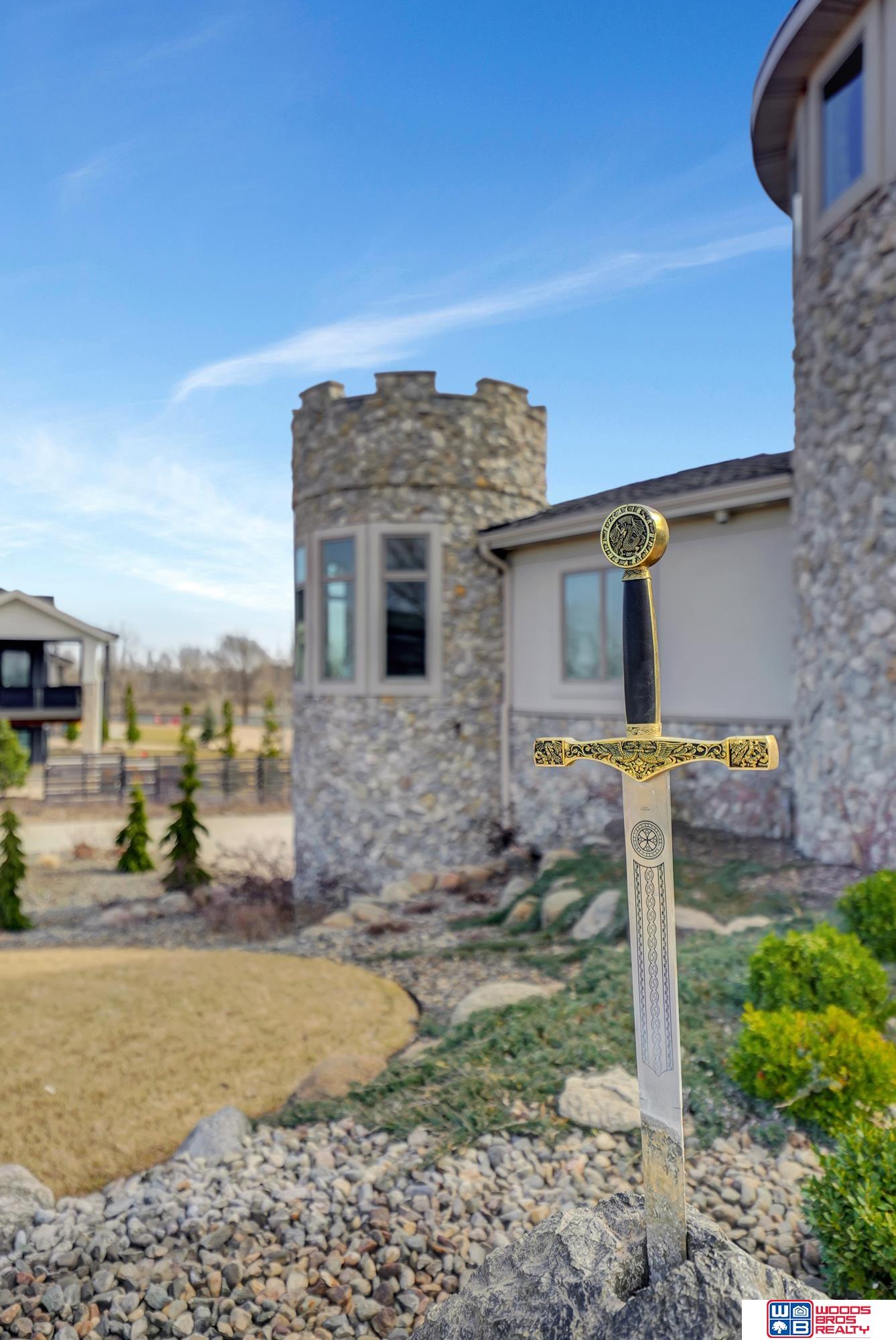 626 Red Tail Lane