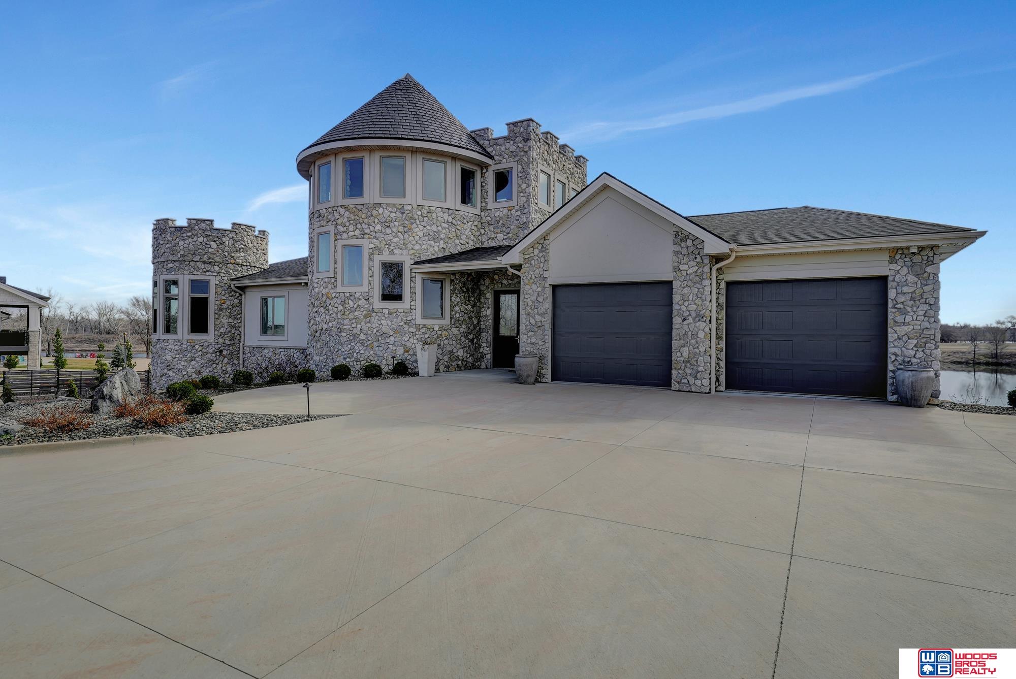 626 Red Tail Lane