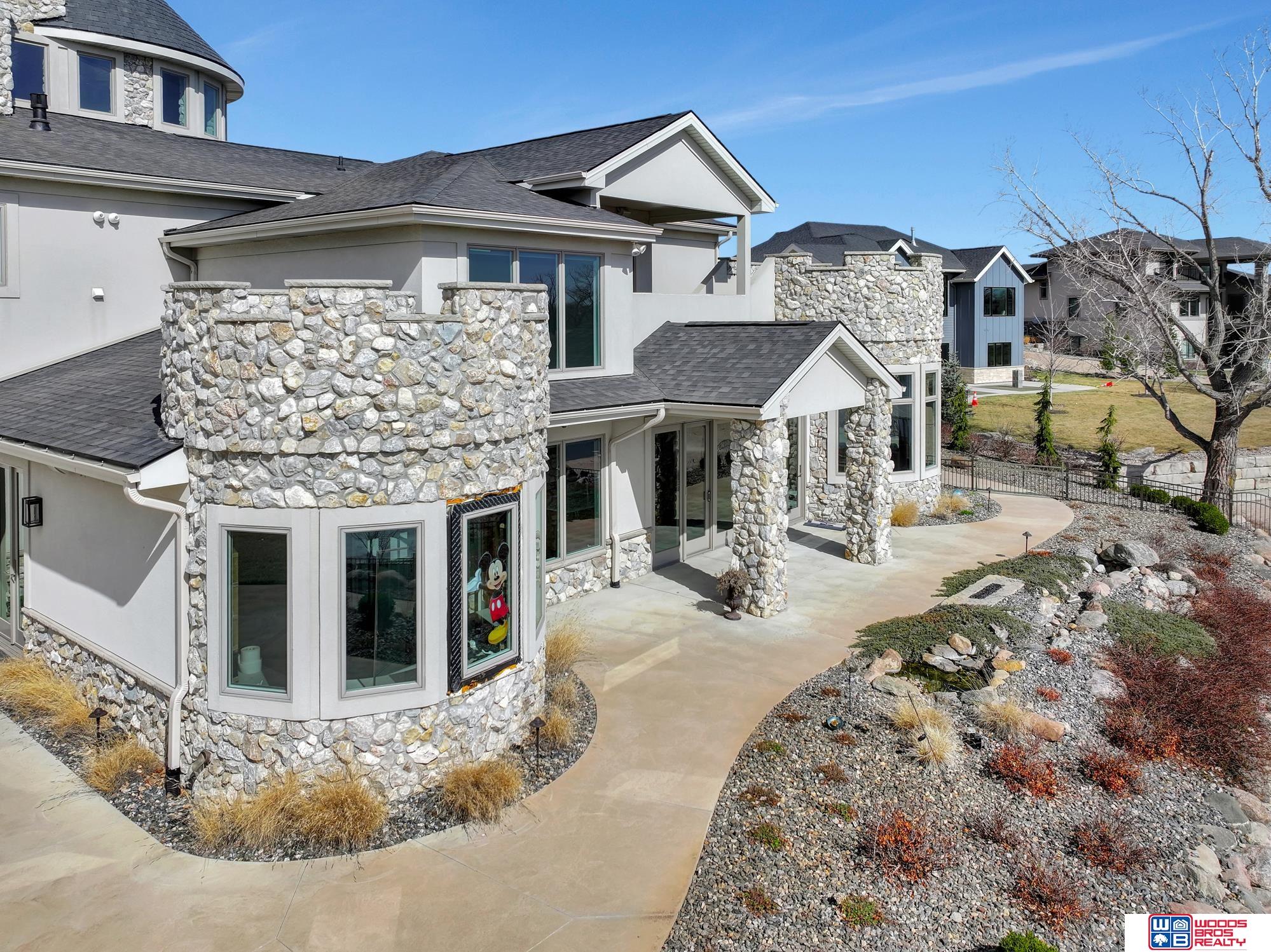 626 Red Tail Lane