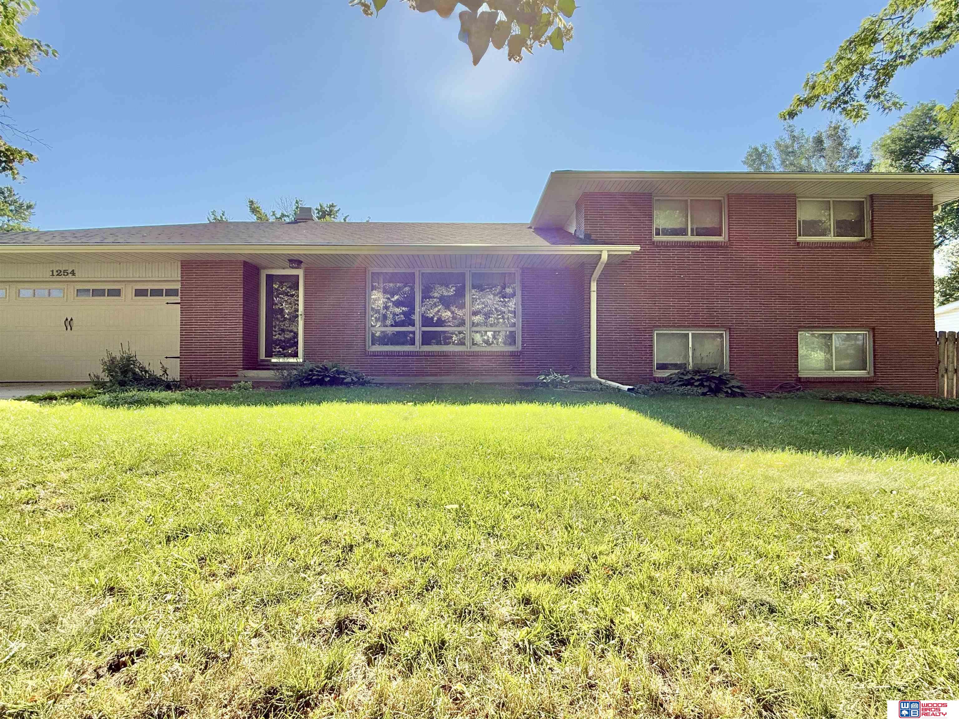 1254 N 8th Street