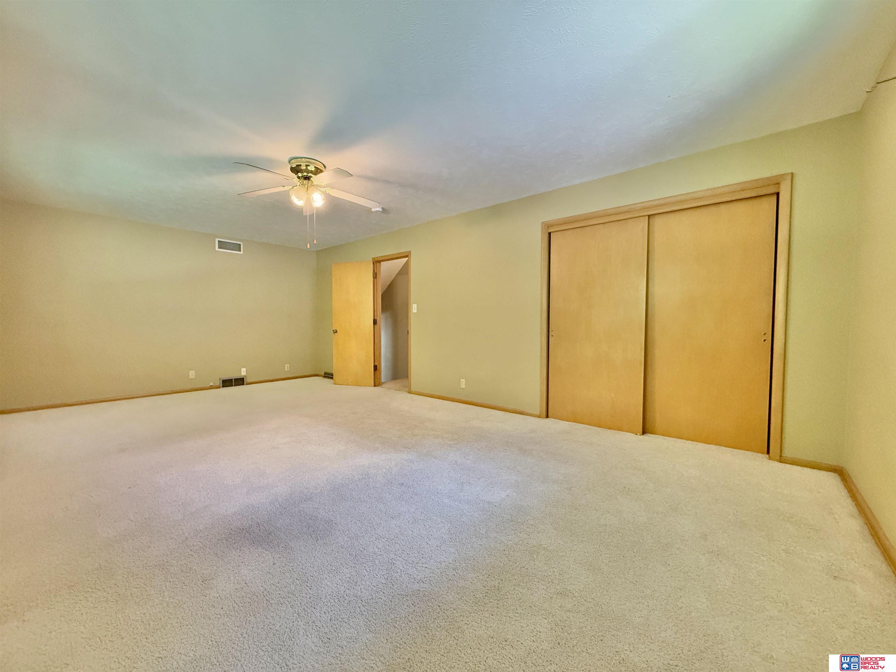 1254 N 8th Street