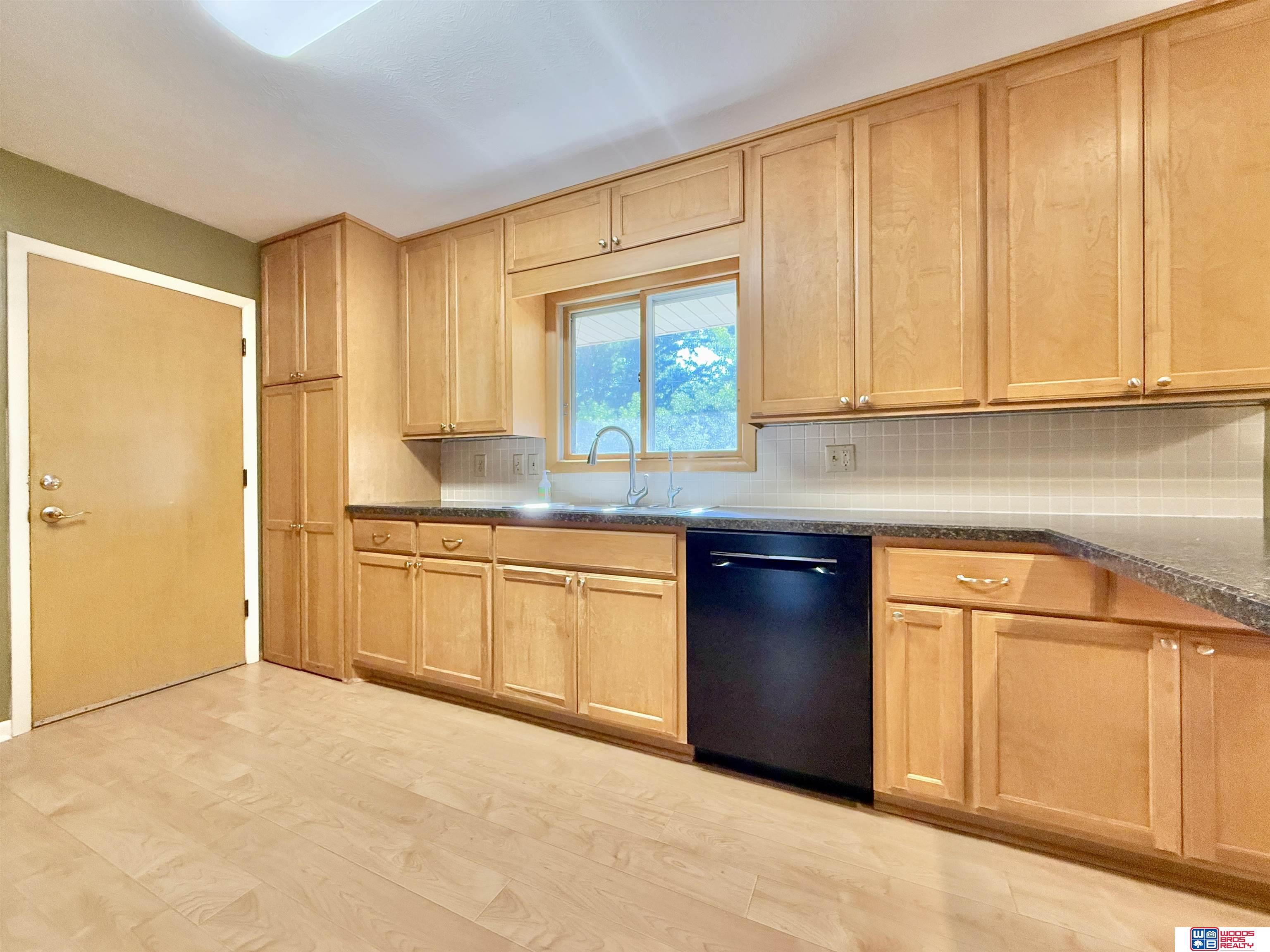 1254 N 8th Street
