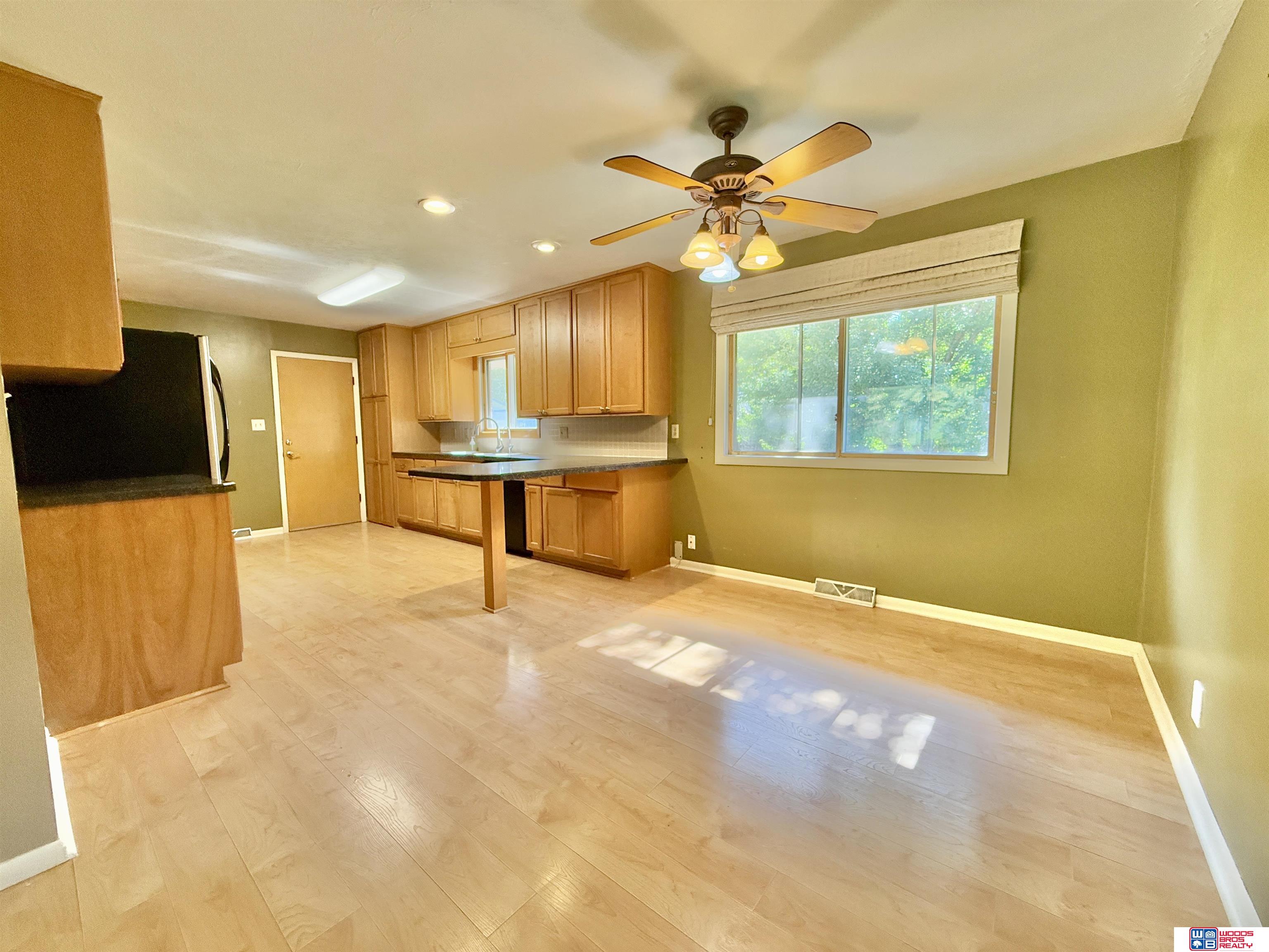 1254 N 8th Street