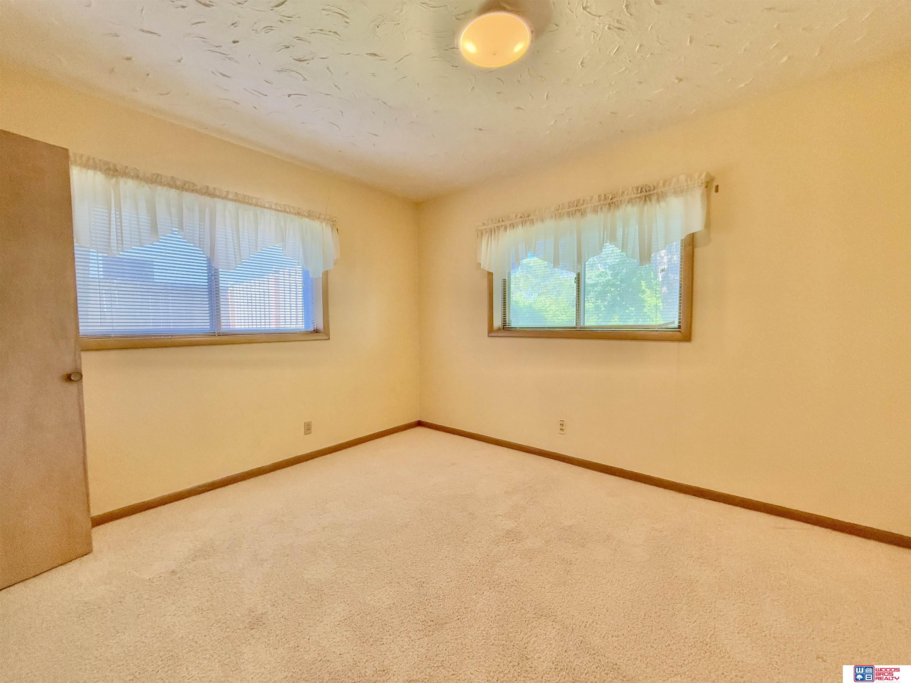 1254 N 8th Street