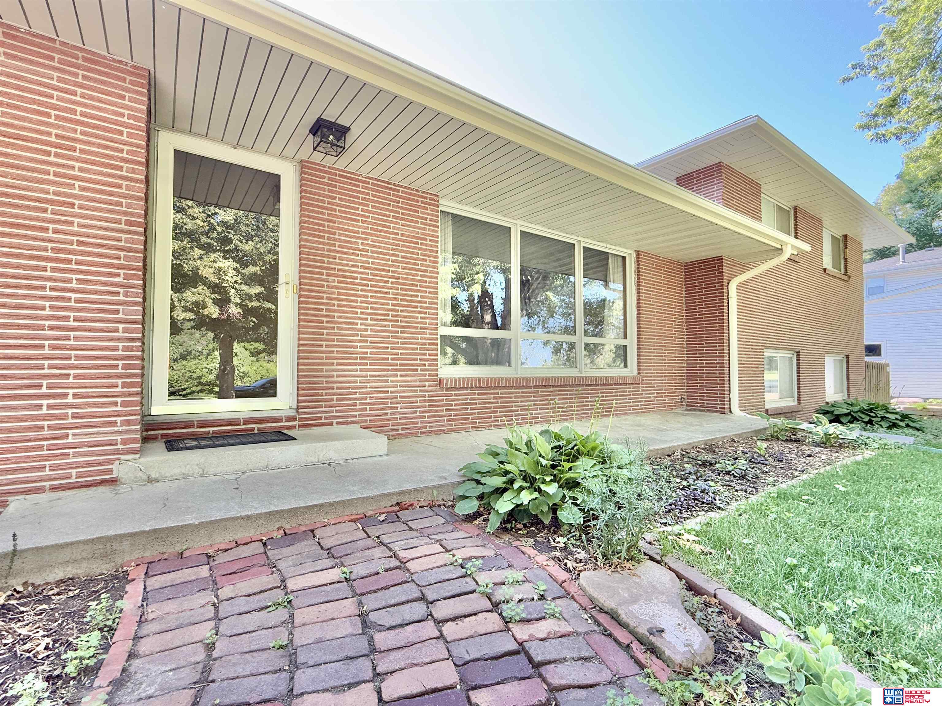 1254 N 8th Street