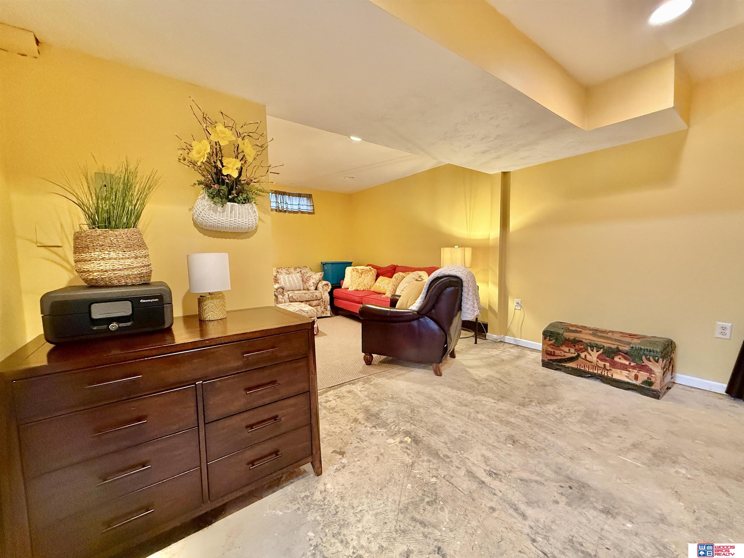 1315 Eastridge Drive