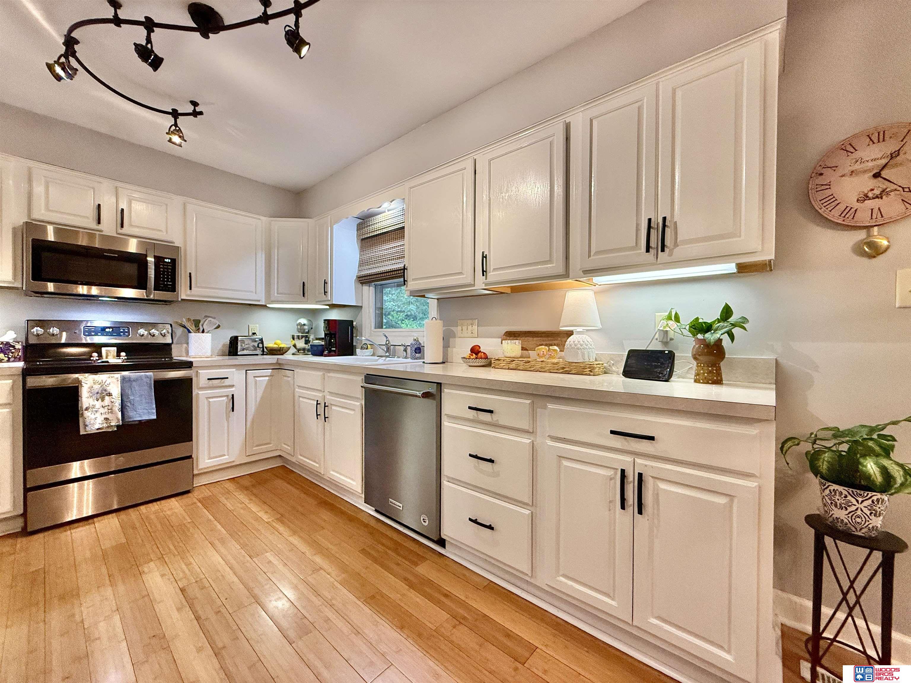 1315 Eastridge Drive