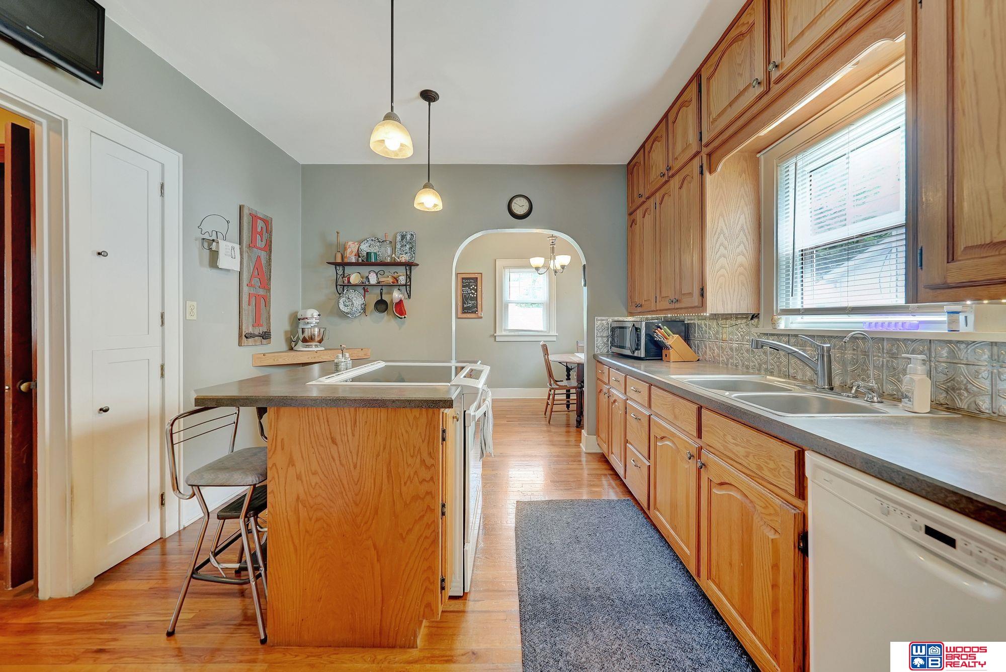 736 N 7th Street